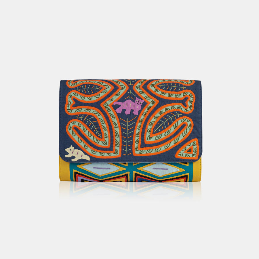 Mola Sasa sabbigamal kuna cluth traditional colombian art craft yasmine sabet women's handbag