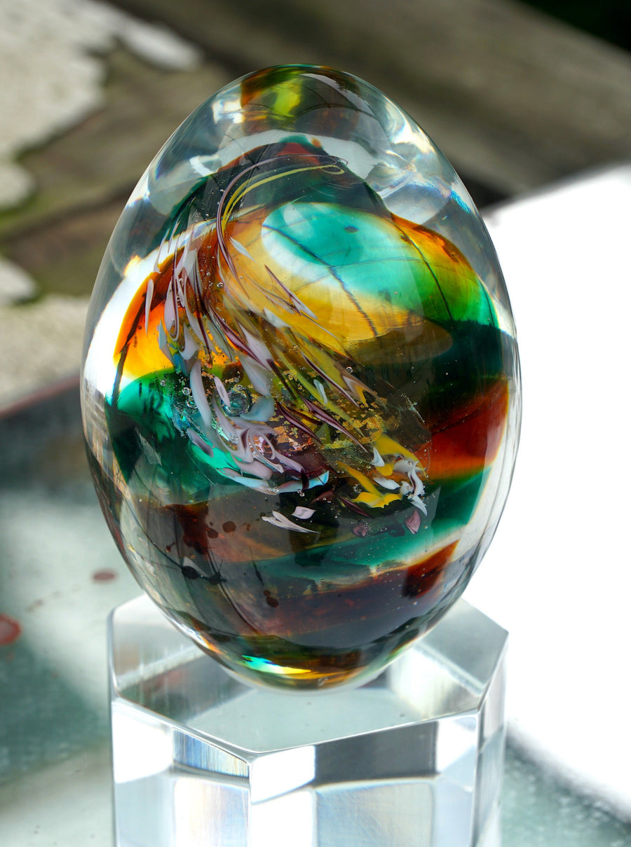 Glass Egg is a hand sculpted unique piece with Murano Glass using the “Perle Sommerso” technique